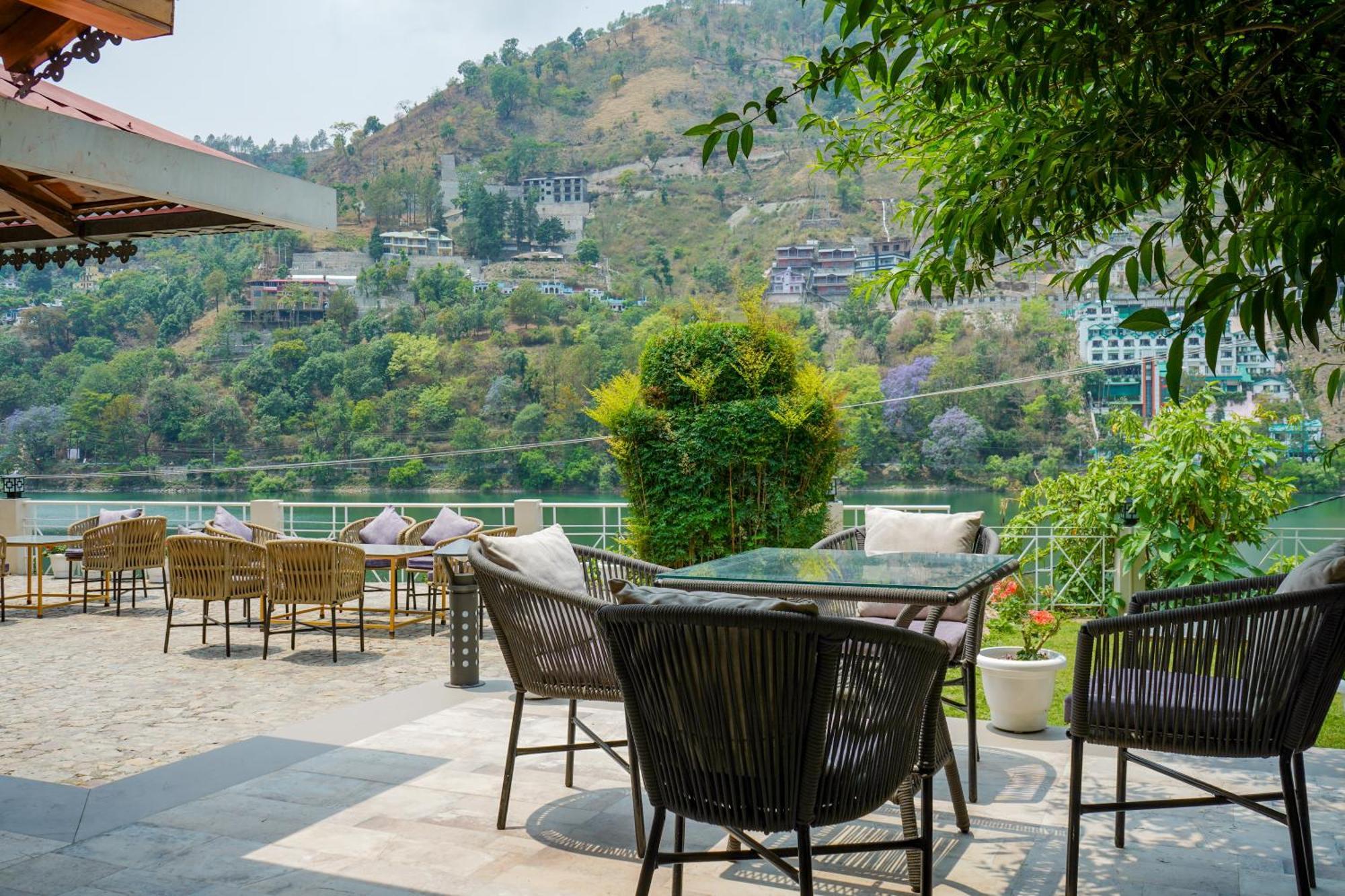 Neelesh Inn- A Luxury Lake View Hotel- 20 Kms From Nainital Bhīm Tāl المظهر الخارجي الصورة